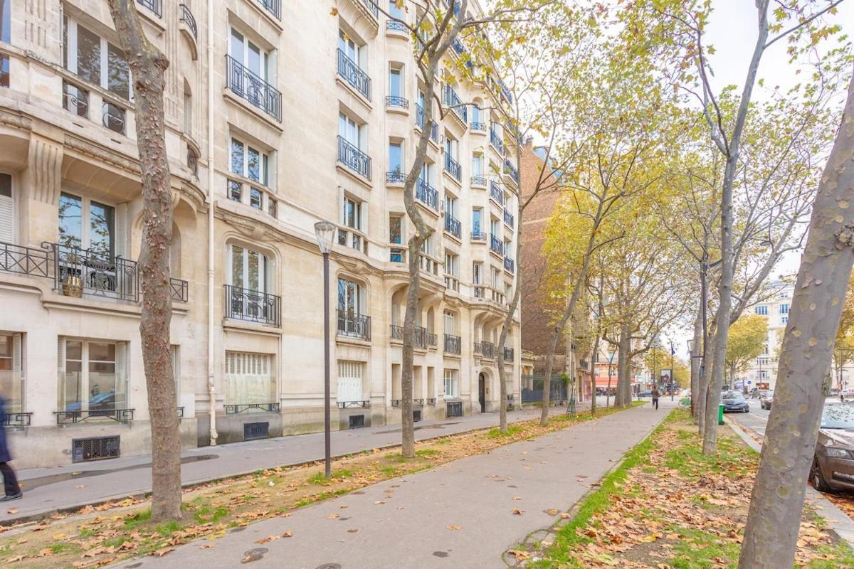 Paris Eiffel Studio Экстерьер фото